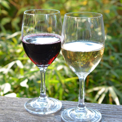 4月19日(日)、28日(火)に「ワイン会」を開催いたします。